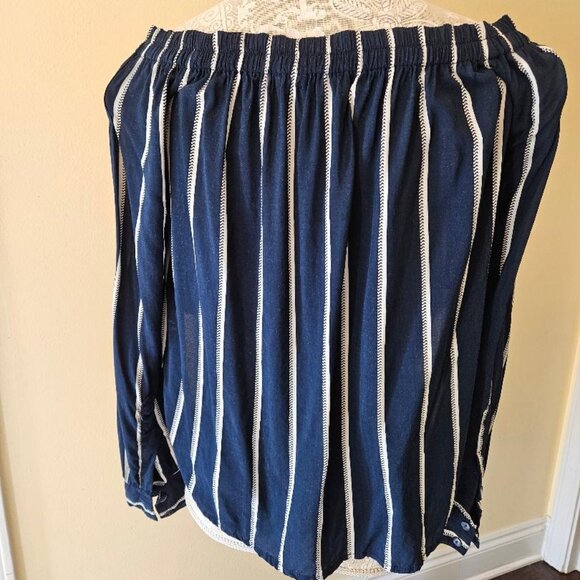 Women`s FAITHFULL THE BRAND striped navy and white off the shoulder Blouse - Picture 4 of 9